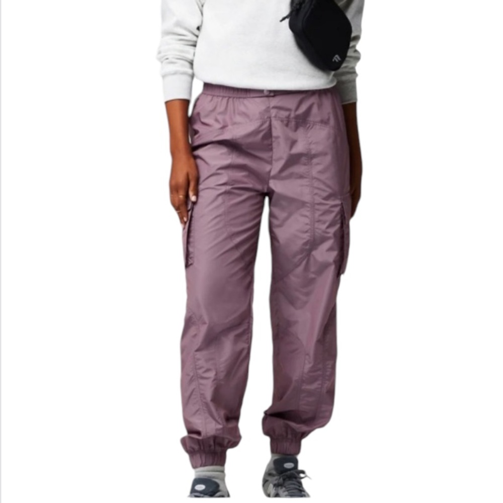 Fabletics Lightweight Cargo Jogger Women Plum Cactus Shine Large NWT